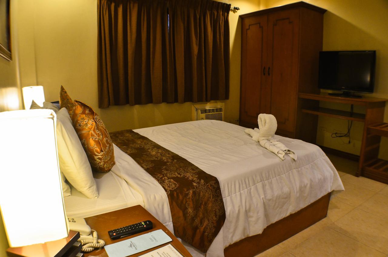 Subic Waterfront Resort And Hotel Luaran gambar